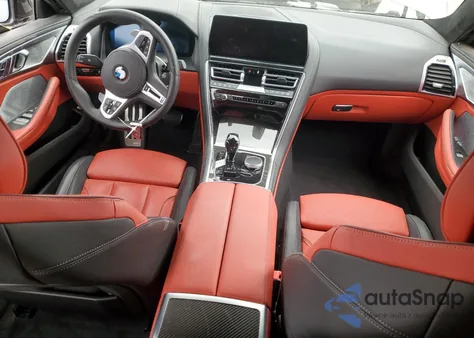 2025 BMW M850Xi z USA, uszkodzony, nr VIN WBAGV8C02SCS15792